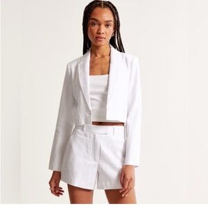 Abercrombie & Fitch White Linen cropped Blazer